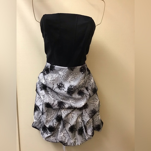 Jessica McClintock for Gunne Sax Strapless Black and White Prom Dress - Picture 2 of 8